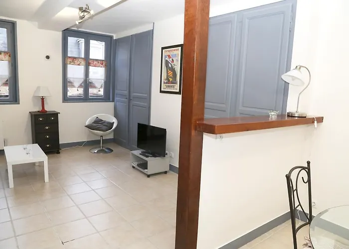 Du Port De شقة أونفلور