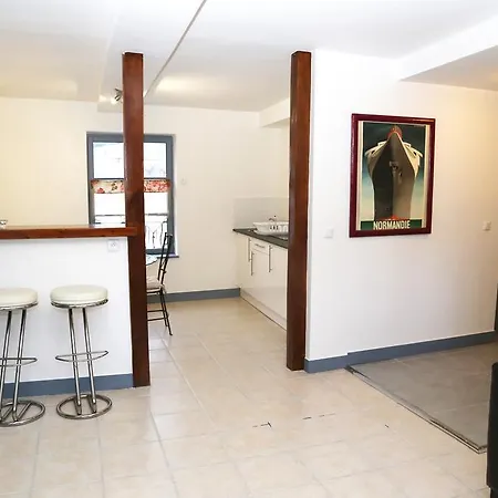 Du Port De شقة أونفلور